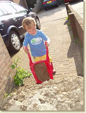 20060513-02 Zand storten